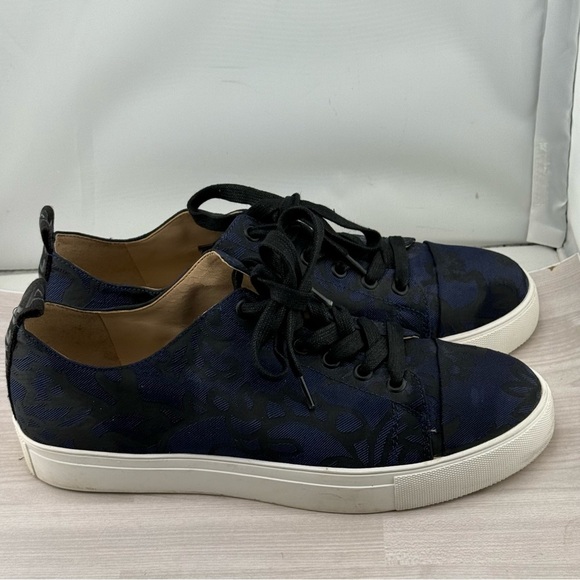 Karl Lagerfeld Black and Blue Sneakers with Sleek Design - Picture 1 of 7